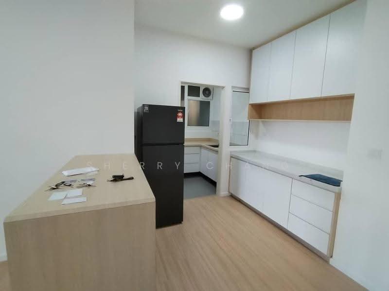 Service Residence for Sale at Tuan 2egacy - Sherry Chang - Kitchen - PropertyGuru.com.my