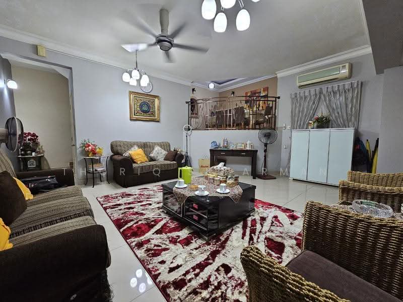 2-storey Terraced House for Sale in Ulu Kelang (Kuala Lumpur) - Thoriq Suparman - Living Room - PropertyGuru.com.my