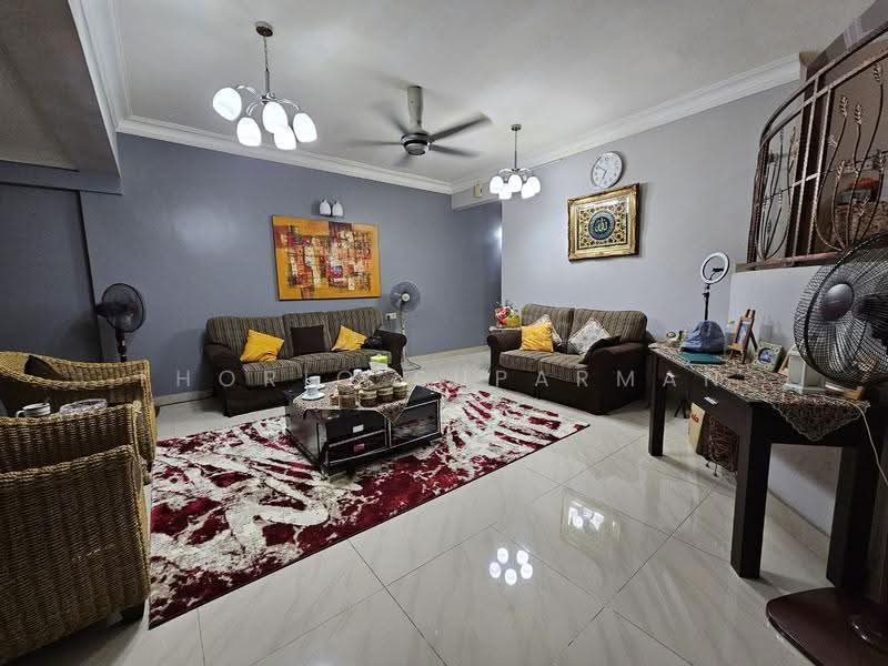 2-storey Terraced House for Sale in Ulu Kelang (Kuala Lumpur) - Thoriq Suparman - Living Room - PropertyGuru.com.my