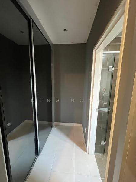 2-storey Terraced House for Rent in Bandar Seri Coalfields (Sungai Buloh) - Keng Hong - Corridor - PropertyGuru.com.my