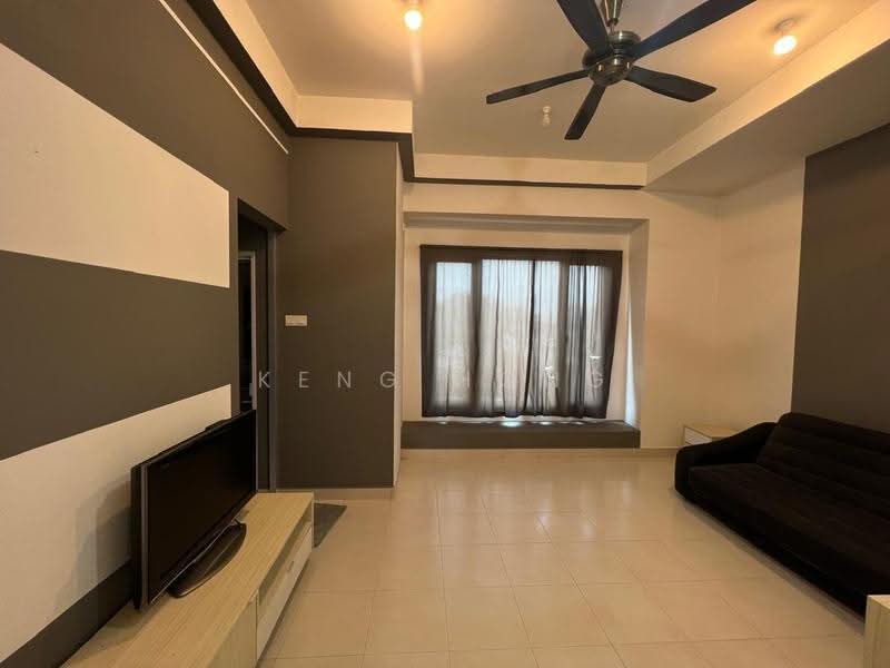 2-storey Terraced House for Rent in Bandar Seri Coalfields (Sungai Buloh) - Keng Hong - Living Room - PropertyGuru.com.my