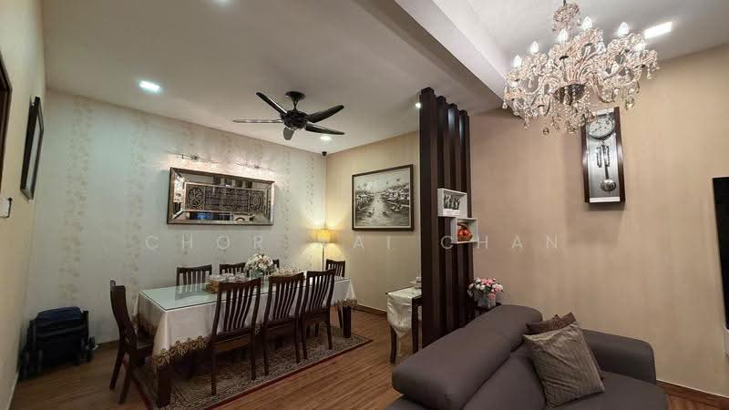2-storey Terraced House for Sale in Kota Damansara (Selangor) - Chor Wai Chan - Dining Room - PropertyGuru.com.my