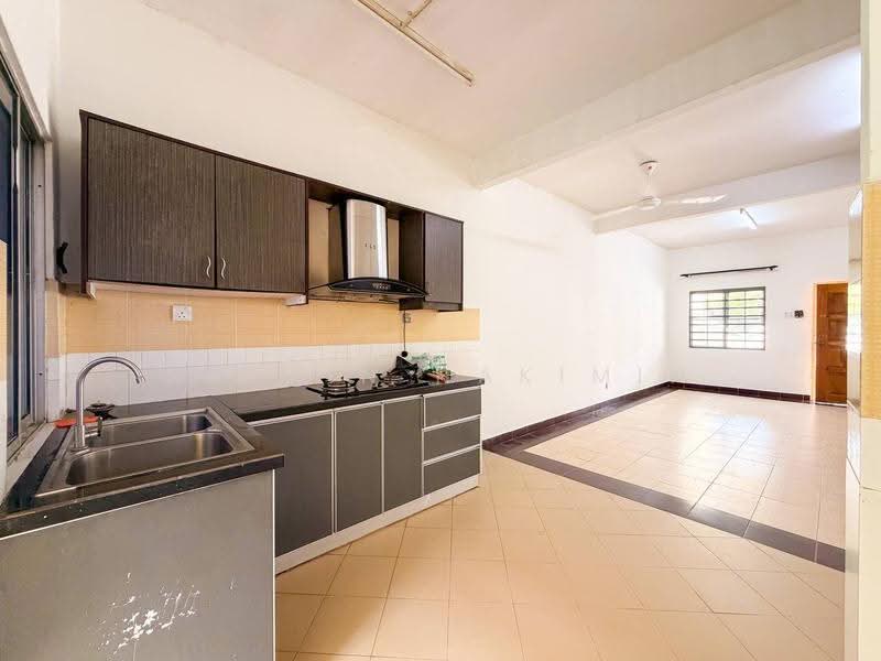 2-storey Terraced House for Sale in Kota Puteri (Batu Arang) - Nazrin Hakimin - Kitchen - PropertyGuru.com.my