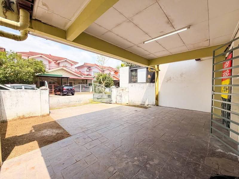 2-storey Terraced House for Sale in Kota Puteri (Batu Arang) - Nazrin Hakimin - Exterior - PropertyGuru.com.my