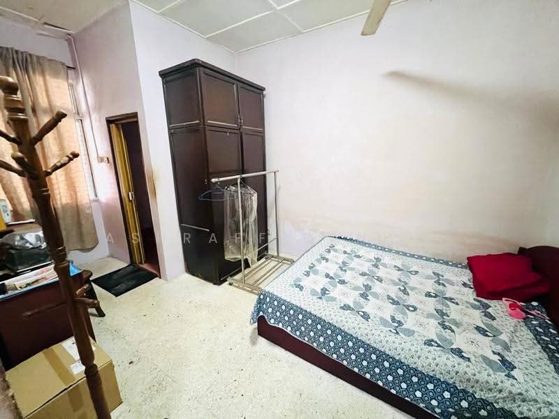 Rumah Teres 1-Tingkat untuk Dijual di Taman Jasa Utama (Selayang) - Ashraff Daniel - Bedroom - PropertyGuru.com.my
