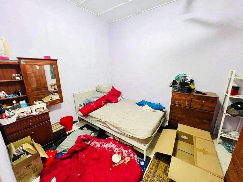 Rumah Teres 1-Tingkat untuk Dijual di Taman Jasa Utama (Selayang) - Ashraff Daniel - Bedroom - PropertyGuru.com.my