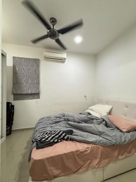 Rumah Teres 3-Tingkat untuk Disewa di Taman Suria (Johor Bahru) - Valerie Saw - Bedroom - PropertyGuru.com.my