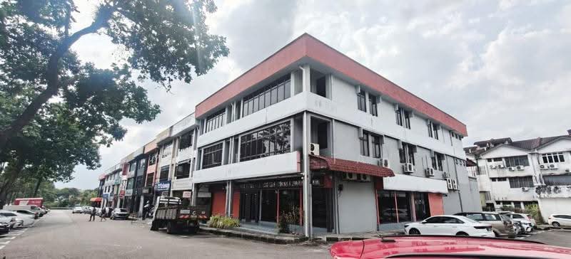 Shop for Rent in Taman Molek (Johor Bahru) - Celest Tan - PropertyGuru.com.my