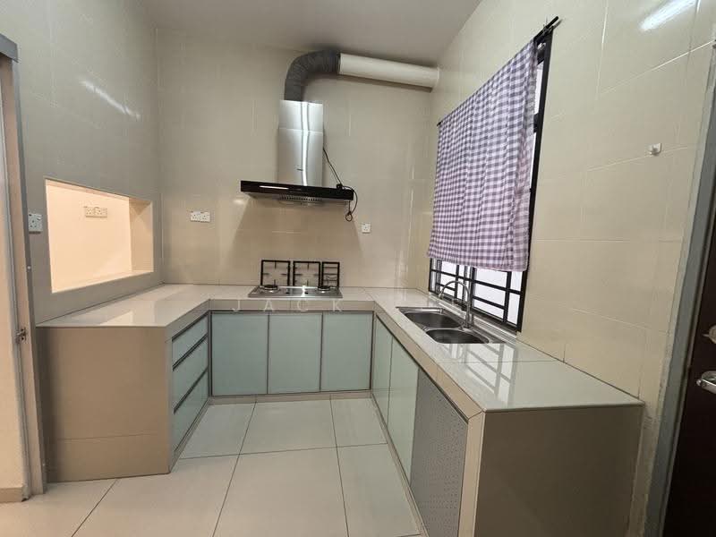 Rumah Teres 2-Tingkat untuk Dijual di Taman Mount Austin (Tebrau) - Jack Lee - Kitchen - PropertyGuru.com.my