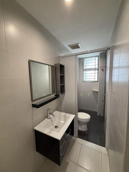 Rumah Teres 2-Tingkat untuk Dijual di Taman Mount Austin (Tebrau) - Jack Lee - Bathroom - PropertyGuru.com.my