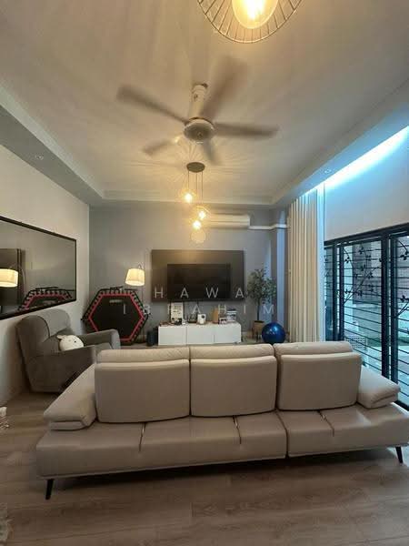 2-storey Terraced House for Sale in Alam Sari (Bangi) - Hawa Ibrahim - Living Room - PropertyGuru.com.my