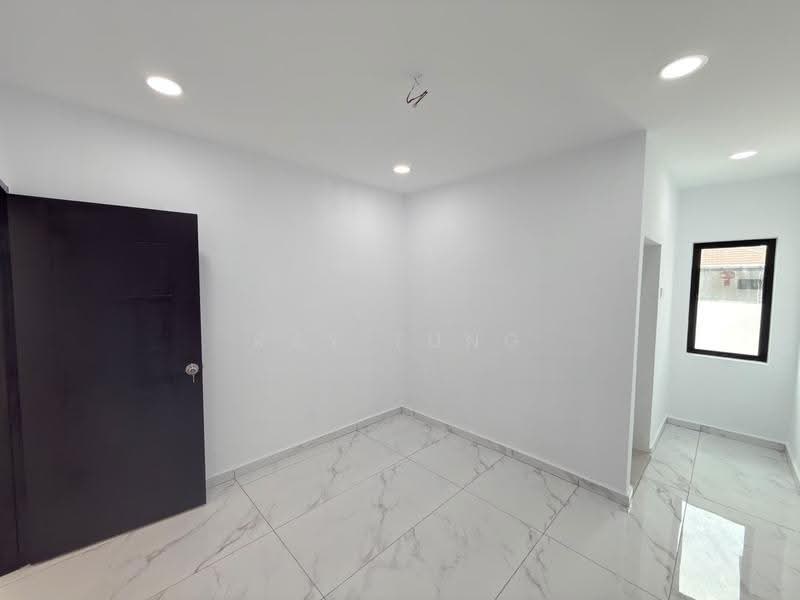Bungalow House untuk Dijual di Taman Puteri Wangsa (Ulu Tiram) - Ray Tung - Interior - PropertyGuru.com.my