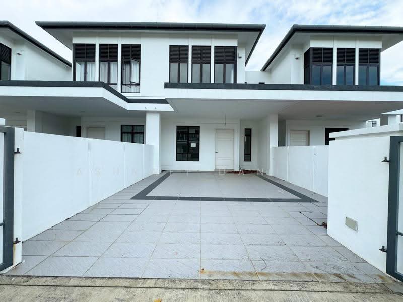 Rumah Teres 2-Tingkat untuk Dijual di Eco Grandeur (Puncak Alam) - Ashraff Daniel - Exterior - PropertyGuru.com.my