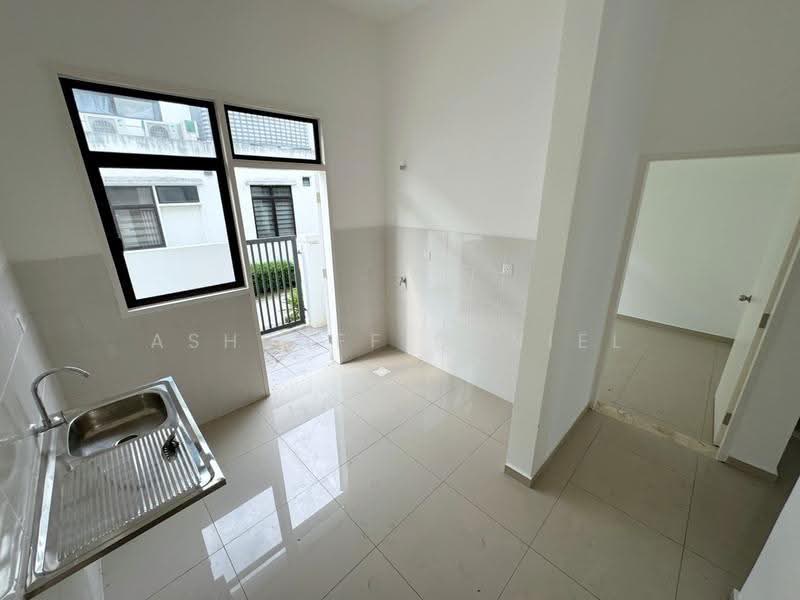 Rumah Teres 2-Tingkat untuk Dijual di Eco Grandeur (Puncak Alam) - Ashraff Daniel - PropertyGuru.com.my