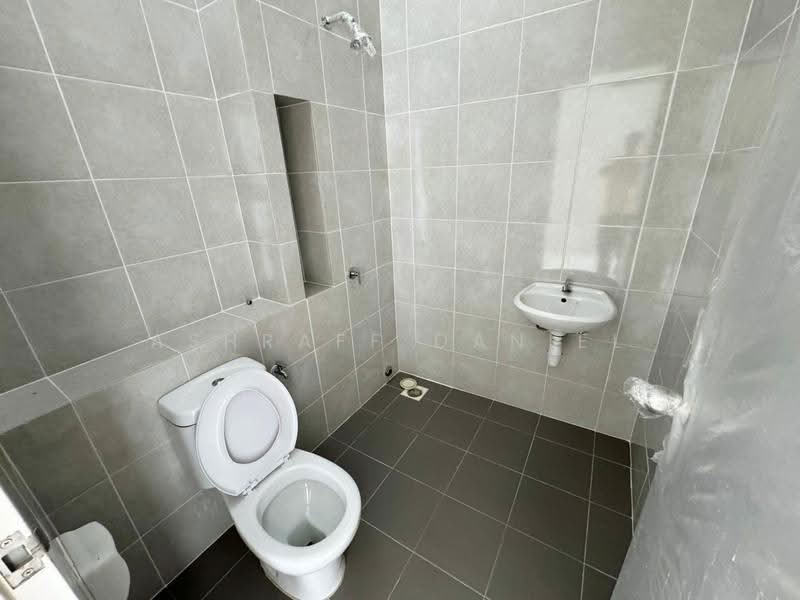 Rumah Teres 2-Tingkat untuk Dijual di Eco Grandeur (Puncak Alam) - Ashraff Daniel - PropertyGuru.com.my