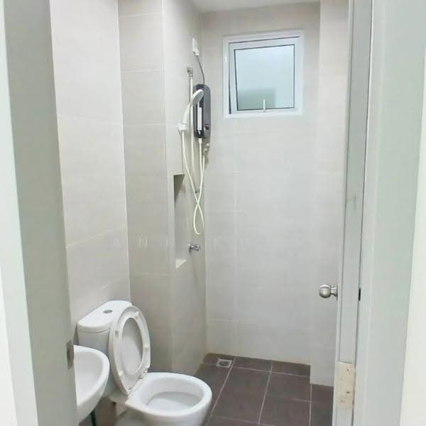 Kediaman Servis untuk Disewa di Palm Garden - Ann Khor - Bathroom - PropertyGuru.com.my