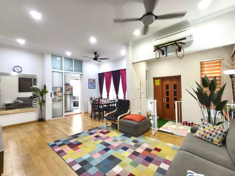 Bungalow House untuk Dijual di Bandar Tun Hussein Onn (Cheras) - Adilah Adib - Living Room - PropertyGuru.com.my