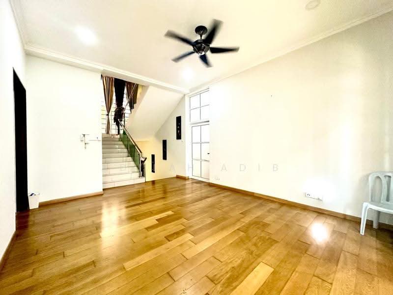 Bungalow House untuk Dijual di Bandar Tun Hussein Onn (Cheras) - Adilah Adib - Living Room - PropertyGuru.com.my