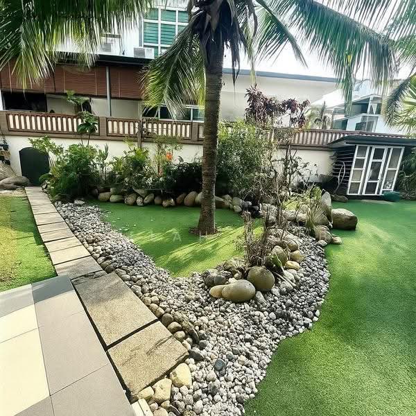 Bungalow House untuk Dijual di Bandar Tun Hussein Onn (Cheras) - Adilah Adib - Garden - PropertyGuru.com.my