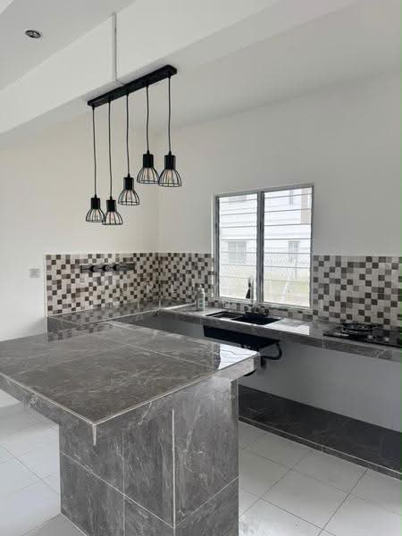 Rumah Teres untuk Disewa di Kuala Selangor (Selangor) - Nurliyana Binti Busari - Kitchen - PropertyGuru.com.my