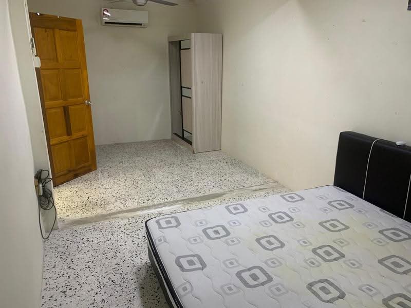 Rumah Teres 1-Tingkat untuk Disewa di Ampang Jaya (Ampang) - Michelle Lee - Bedroom - PropertyGuru.com.my