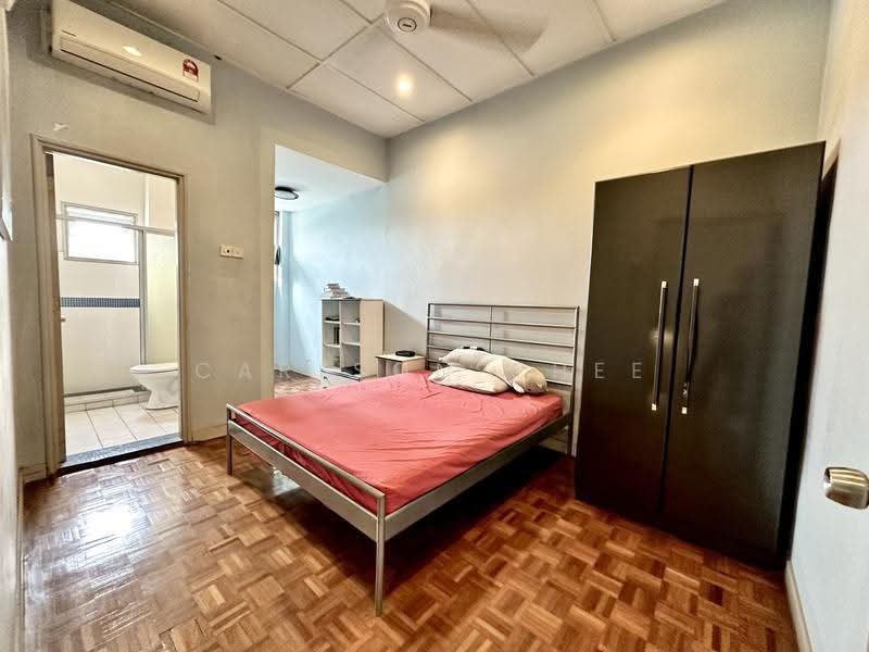 Rumah Teres 2-Tingkat untuk Dijual di Usj 2 (Subang Jaya) - Carlson Chee - Bedroom - PropertyGuru.com.my