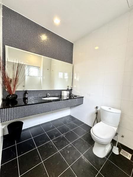Rumah Teres 2-Tingkat untuk Dijual di Usj 2 (Subang Jaya) - Carlson Chee - Bathroom - PropertyGuru.com.my