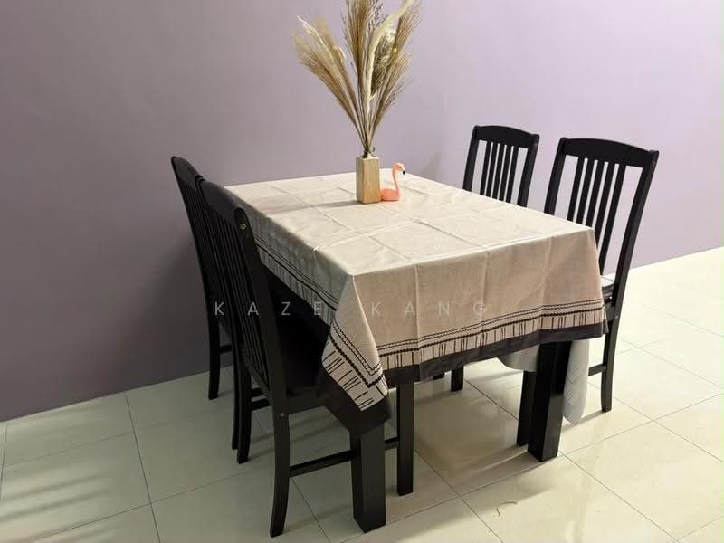 Condominium for Rent at Starhill Luxury Residence - Kaze Kang - Dining Room - PropertyGuru.com.my