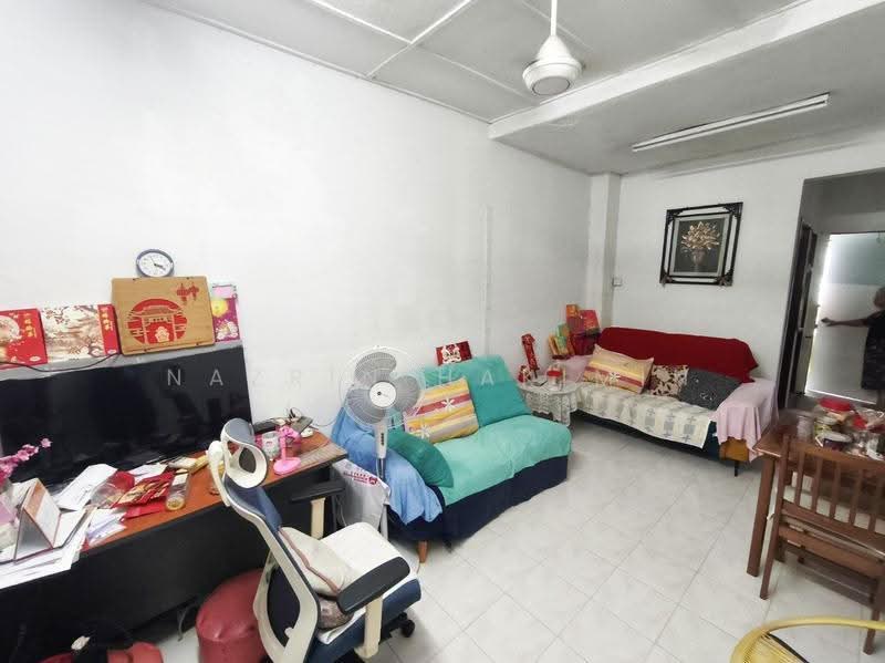 Rumah Teres 1-Tingkat untuk Dijual di Bukit Beruntung (Selangor) - Nazrin Hakimin - Living Room - PropertyGuru.com.my