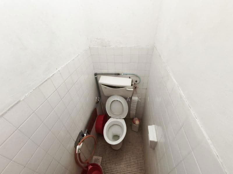 Rumah Teres 1-Tingkat untuk Dijual di Bukit Beruntung (Selangor) - Nazrin Hakimin - Bathroom - PropertyGuru.com.my