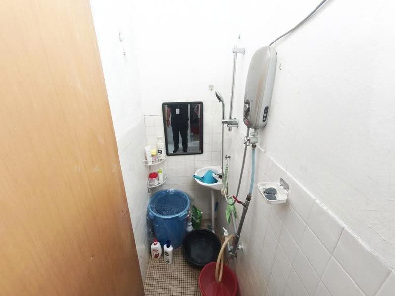 Rumah Teres 1-Tingkat untuk Dijual di Bukit Beruntung (Selangor) - Nazrin Hakimin - Bathroom - PropertyGuru.com.my