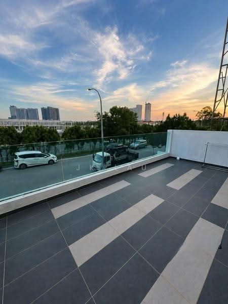Townhouse for Sale in Shah Alam (Selangor) - JK Lau - Balcony - PropertyGuru.com.my
