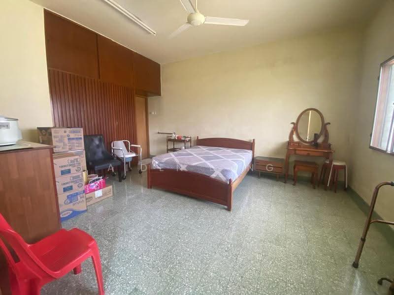 Bungalow House for Sale in Taman Paramount (Petaling Jaya) - Aiden Dang - Bedroom - PropertyGuru.com.my