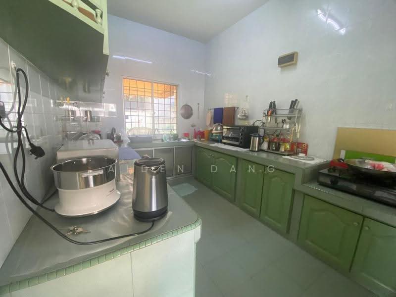 Bungalow House for Sale in Taman Paramount (Petaling Jaya) - Aiden Dang - Kitchen - PropertyGuru.com.my