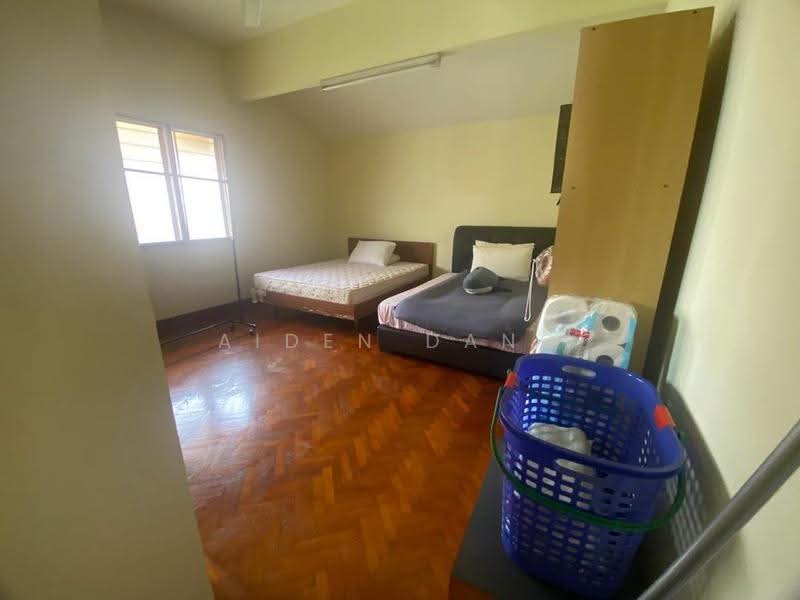 Bungalow House for Sale in Taman Paramount (Petaling Jaya) - Aiden Dang - Bedroom - PropertyGuru.com.my