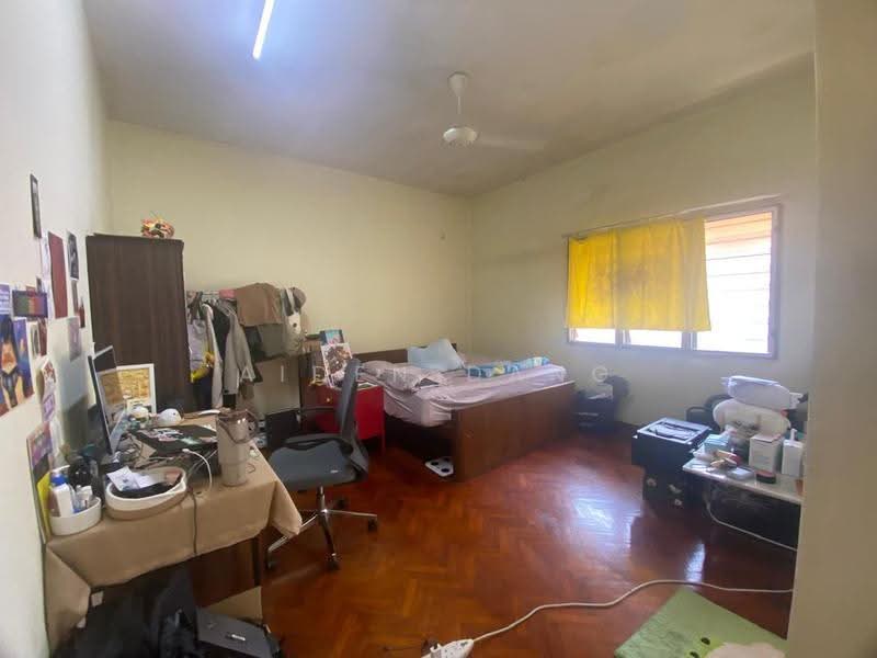 Bungalow House for Sale in Taman Paramount (Petaling Jaya) - Aiden Dang - Bedroom - PropertyGuru.com.my