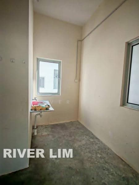 Shop / Office untuk Disewa di Bukit Tambun (Simpang Ampat) - River Lim - Interior - PropertyGuru.com.my