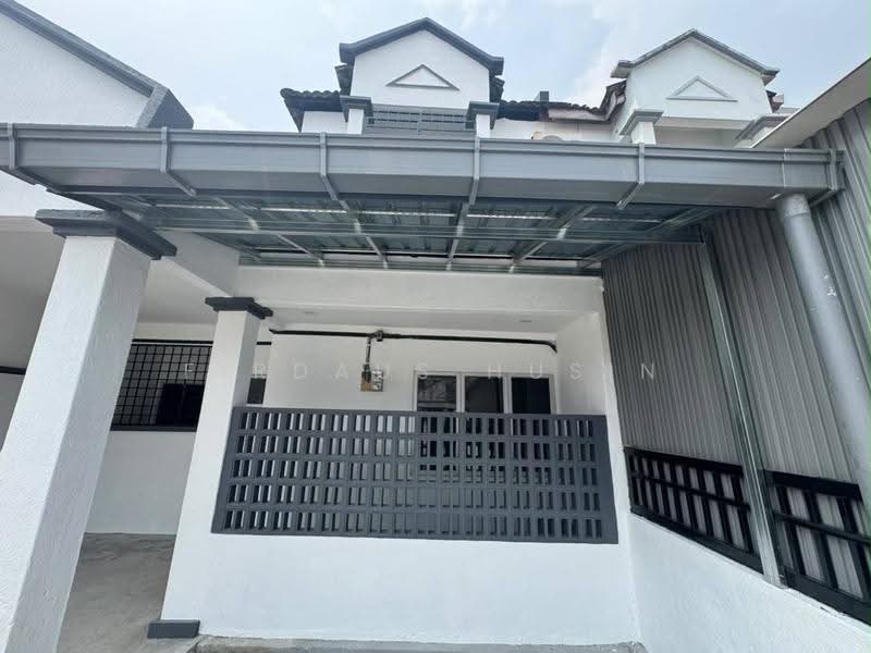 Rumah Teres 2-Tingkat untuk Dijual di Subang Jaya (Selangor) - Firdaus Husin - Exterior - PropertyGuru.com.my