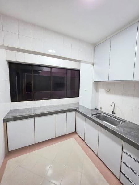 Apartment for Rent at Greenlane Heights Block E - Jerry Tan - Kitchen - PropertyGuru.com.my