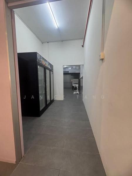 Shop for Rent in Bandar Botanic (Klang) - Janice Tang - Corridor - PropertyGuru.com.my