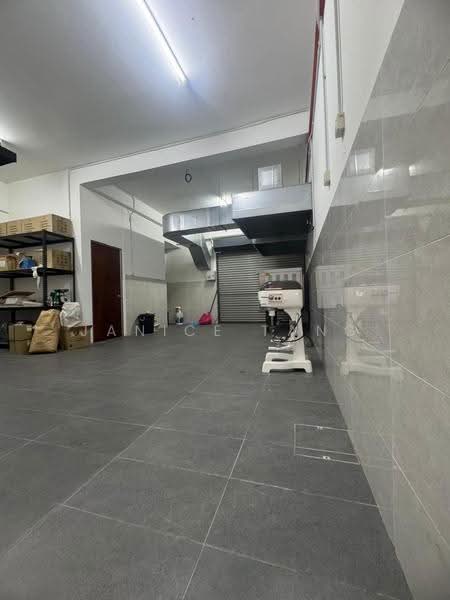 Shop for Rent in Bandar Botanic (Klang) - Janice Tang - Interior - PropertyGuru.com.my