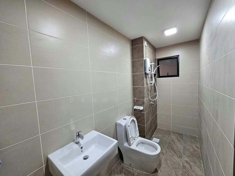 Service Residence for Rent at Veranda Residence - Danny Tey - Bathroom - PropertyGuru.com.my