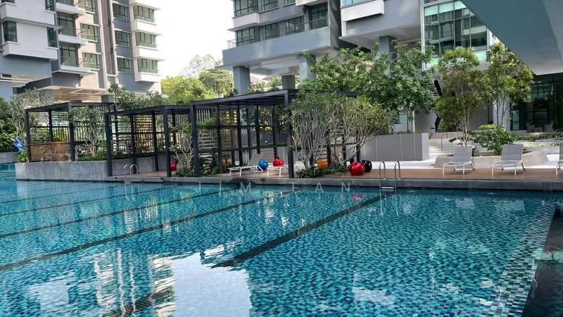 Kondominium untuk Dijual di Alstonia Residence - Jim Tan - Pool - PropertyGuru.com.my