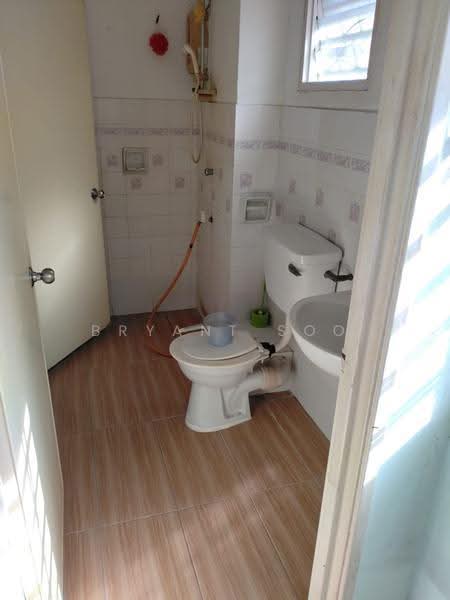 2-storey Terraced House for Sale in Bandar Kinrara (Selangor) - Bryant Soo - Bathroom - PropertyGuru.com.my