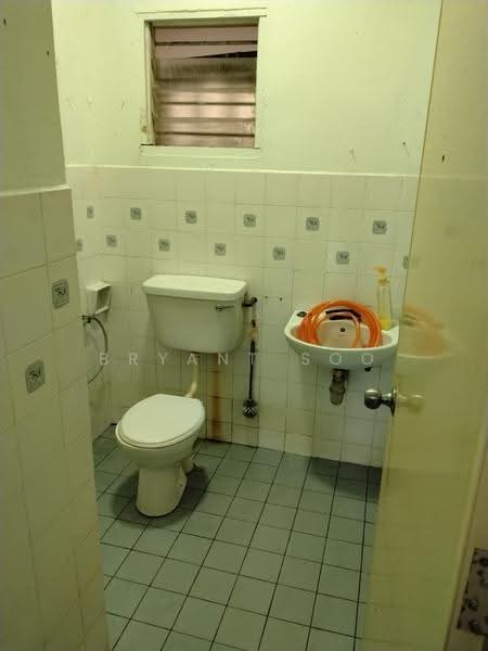 2-storey Terraced House for Sale in Bandar Kinrara (Selangor) - Bryant Soo - Bathroom - PropertyGuru.com.my