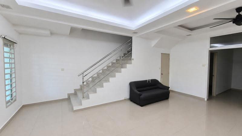 2-storey Terraced House for Sale in Seremban (Negeri Sembilan) - Ong Jia Hui - Living Room - PropertyGuru.com.my
