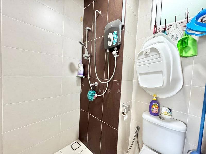 Kondominium untuk Dijual di Ceria Residences, Cyberjaya - Nurul Ain Muharam - Bathroom - PropertyGuru.com.my