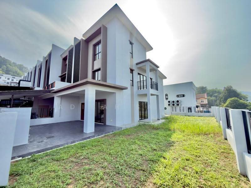 3-storey Terraced House for Sale in Gombak (Selangor) - Adibah Salim - Exterior - PropertyGuru.com.my