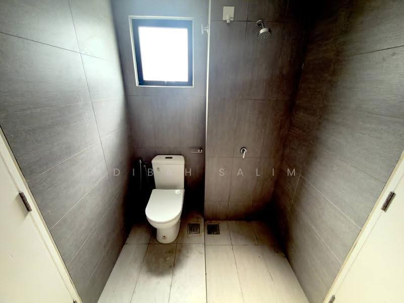 3-storey Terraced House for Sale in Gombak (Selangor) - Adibah Salim - Bathroom - PropertyGuru.com.my