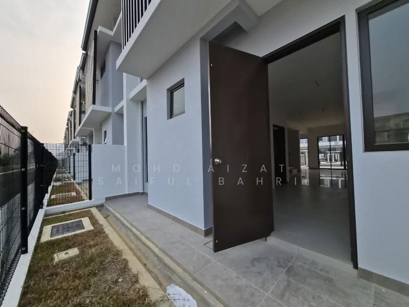 2-storey Terraced House for Sale in Cyberjaya (Selangor) - Mohd Aizat Saiful Bahri - Exterior - PropertyGuru.com.my